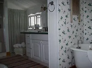 Woodland Farmhouse Inn-1